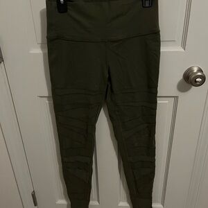 Lululemon Wunder Under High Rise Tech Mesh 28” size 10